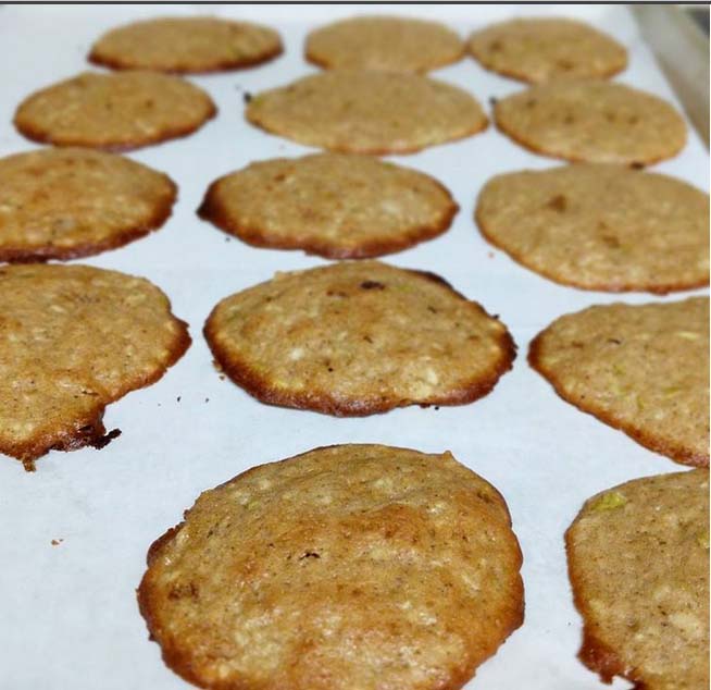 Baking: With great deals on Apples being offered by some shops do make some Apple Cookies like Melissa Poole @melipoole