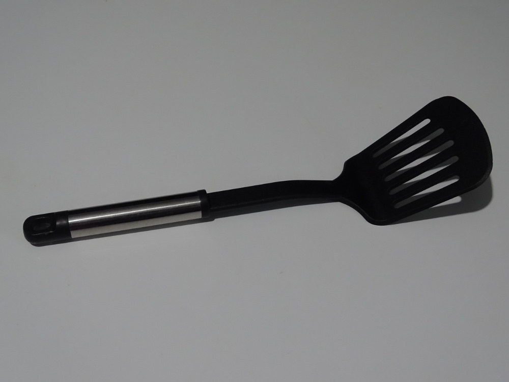 Craft Dictionary / Crafters Dictionary: Fish Slice Spatula