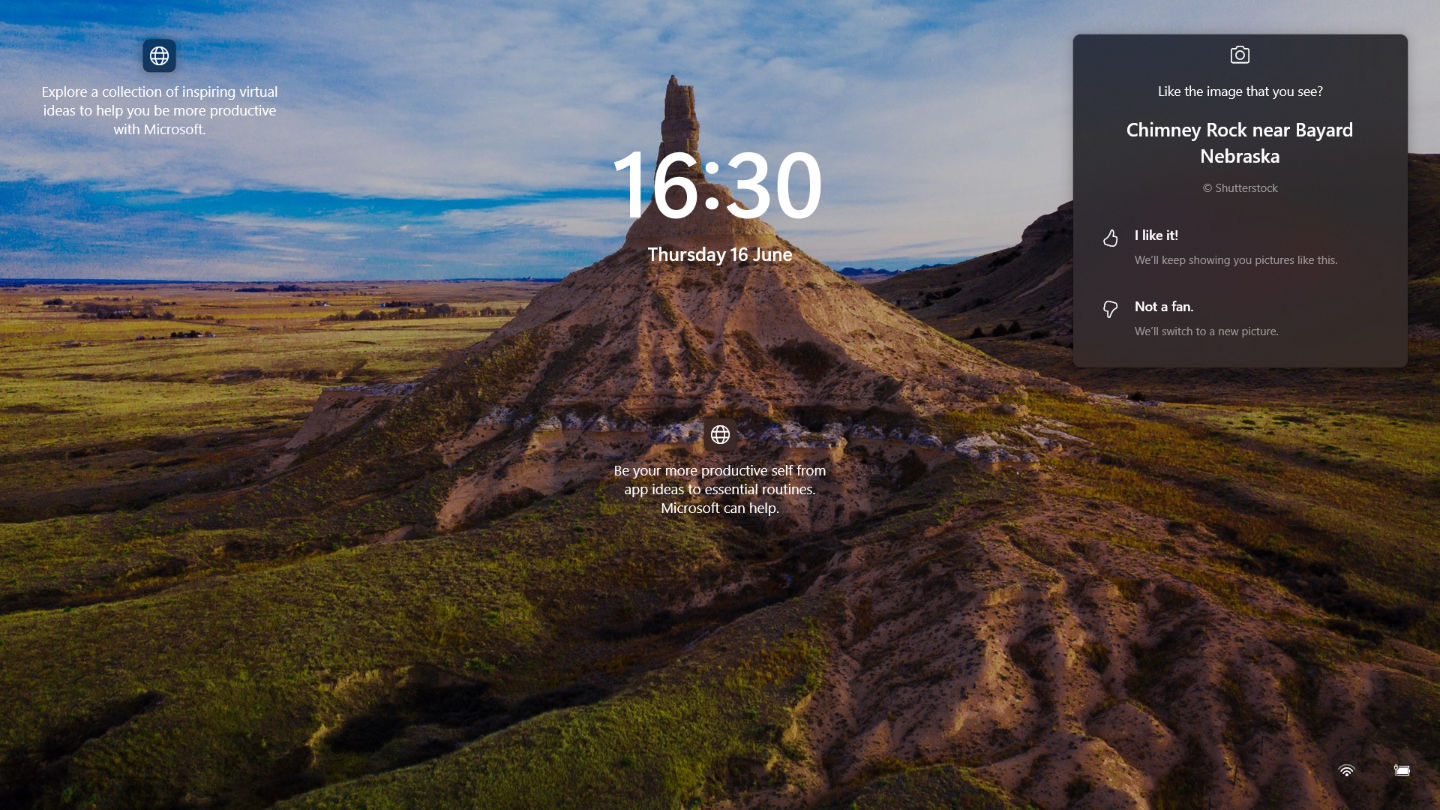 Screensaver / Lock Screen: Sunset view of the Chimney Rock near Bayard Nebraska in “Sun Kissed Glow” on computer lockscreen